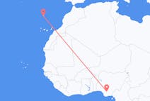Flug frá Asaba til Funchal