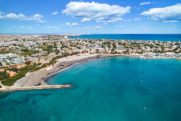 Hoteller og steder å bo i Cabo Roig, Spania