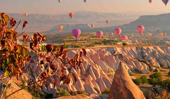 2 Days 1 Night Cappadocia Tour from Istanbul by Plane With Optional Balloon Ride