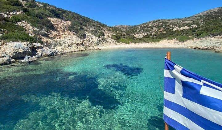 Kaiki-krydstogt omkring Antiparos & Despotico (strandudforskning og grill) fra Paros