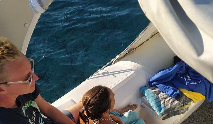 Privat motorbåtsdagskryssning från Naxos till de små Kykladerna
