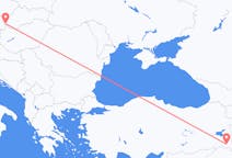 เที่ยวบิน จาก ฮักชารี, ตุรกี ไปยัง บราติสลาวา, สโลวะเกีย