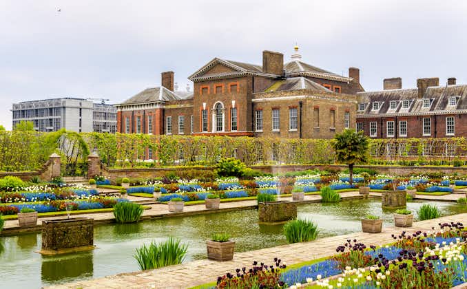 Photo of Kensington palace in London, UK.