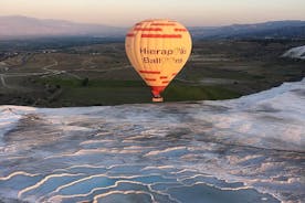 Heldags Pamukkale-tur och luftballongtur från Antalya