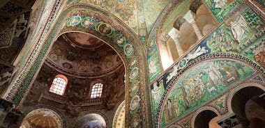 Guidad visning av mosaikplattor i Ravenna