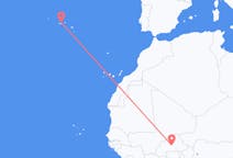 Fly fra Ouagadougou til São Jorge Island