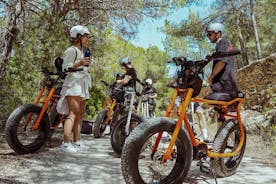 Aventura de aluguel de bicicletas elétricas em Ibiza