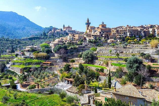 Besøk to av de vakreste landsbyene på Mallorca på en privat tur