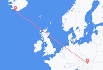 Fly fra Vestmannaeyjar til Budapest