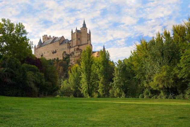 Excursión de medio día por la tarde a Segovia desde Madrid con entrada al Alcázar