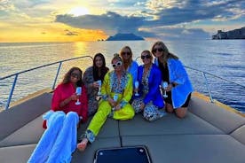 Desde Sorrento: tour en barco de medio día al atardecer hasta la isla de Capri