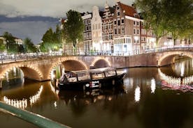阿姆斯特丹小团体运河游船，包括小吃和饮料