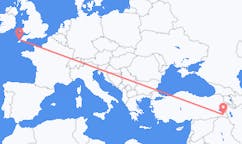 Flights from Hakkâri, Turkey to Newquay, the United Kingdom