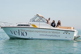 Private boat tour in Murano and Burano