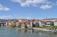 Medelstora bilar att hyra i Maribor, Slovenien