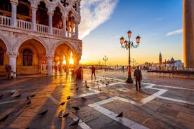 Private 4 hrs Venice Tour: St Mark's Basilica, Doge's Palace and Secret Venice
