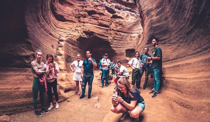 The Red Canyon Tour - Trip in kleine groepen met proeverij van lokale producten ツ