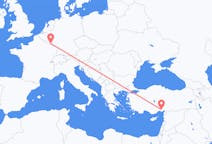 Flyreiser fra Adana, til Luxemburg
