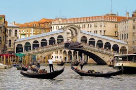 Tour di un'intera giornata a Venezia con Murano o Burano