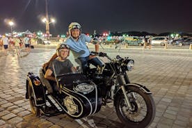 Private tour of Bordeaux at night in a sidecar