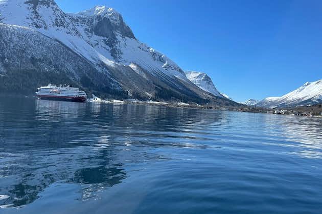 Privérondvaart Vissen en bezienswaardigheden Hjørundfjord