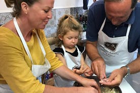 Small Group Cooking Class in Sorrento with Prosecco & Tiramisù