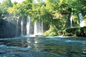 Excursão de um dia a 3 cachoeiras em Antalya com almoço e taxas de entrada