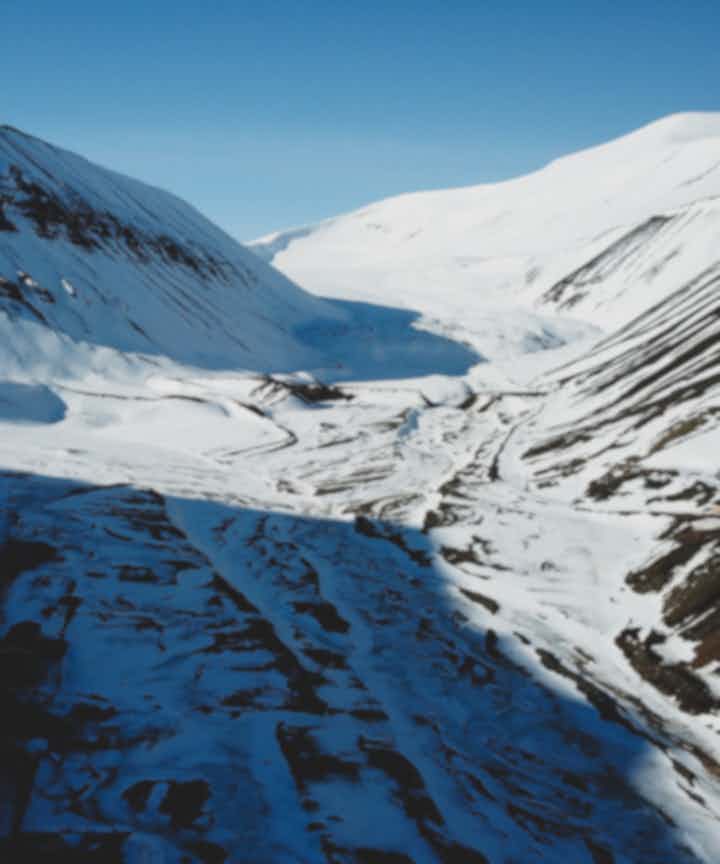 Guide to Svalbard & Jan Mayen