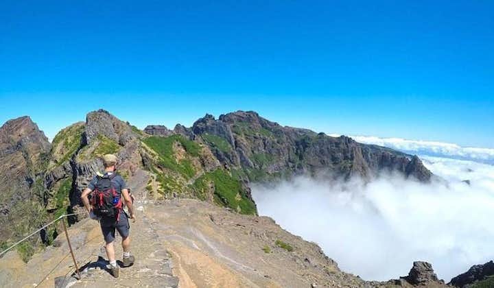 Pico Arieiro a Pico Ruivo / El desafío del pico más alto