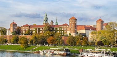 Krakow City Tour on Scooter and Food Tasting with English Guide