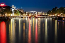 アムステルダムのロマンチックな夜の運河プライベート クルーズ