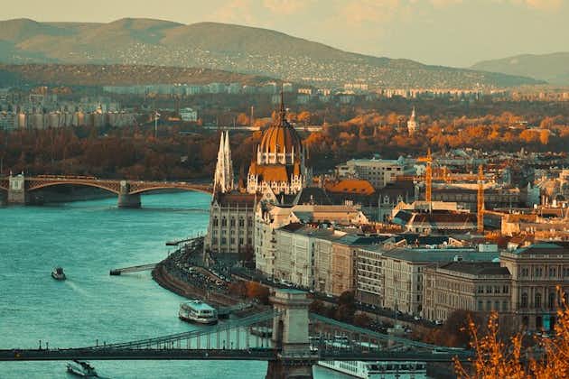 Privat engelsktalende sjåfør fra Praha til Budapest med fantastisk sightseeing