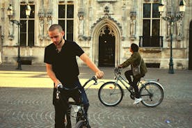 Cykel din vej gennem Brugge Et sjovt og aktivt sightseeingeventyr