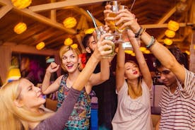 "Tour privato della vita notturna di Leopoli": visita i bar segreti e fai festa con i locali