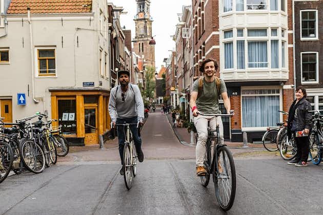 Guide touristique privé d'Amsterdam avec un local: démarrez votre voyage, personnalisé