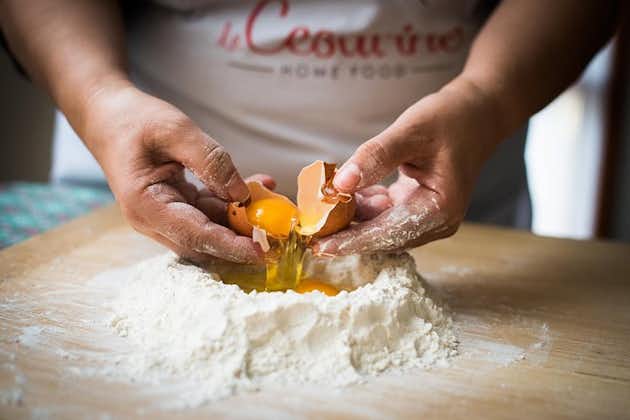 Cesarine: lezione pratica sulla pasta fresca presso la casa del locale a Firenze