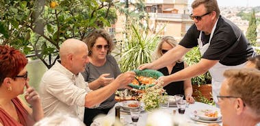 Experiencia gastronómica en la casa de un local en Salerno con cocina en vivo