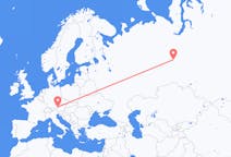 Fly fra Khanty-Mansiysk til Salzburg