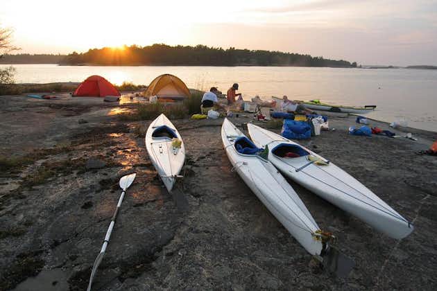 Acampada de 3 días con kayak en el archipiélago de Estocolmo