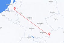 Flyg från Eindhoven, Nederländerna till Salzburg, Österrike