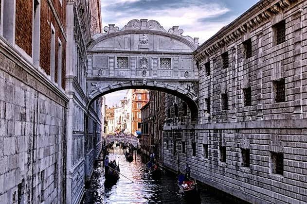 ヴェネツィアの驚異ガイドツアー