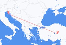 クロアチアのプーラから、トルコのネヴシェヒルまでのフライト