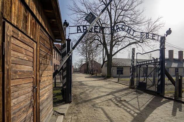 Auschwitz Birkenau-tur med henting og lunsj