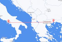 イタリアのナポリから、ギリシャのカバラ県までのフライト