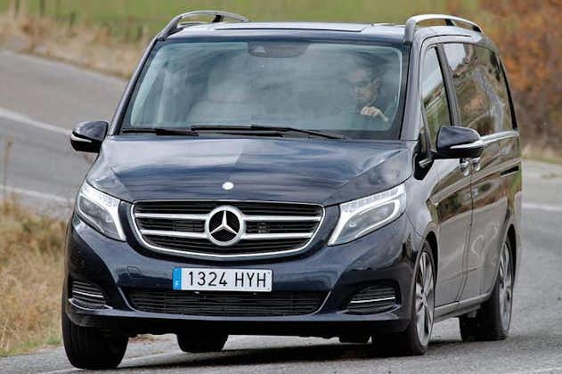 Private transfer from Vienna to Prague