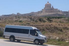 Transferts aéroportuaires vers tous les emplacements de Malte (groupes privés ou familles)