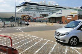 Southampton Cruise Term / Hotelli Lontooseen pysähdyksillä Stonehengessä ja Windsorissa