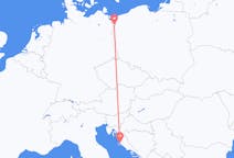 Flug frá Szczecin, Póllandi til Zadar, Króatíu
