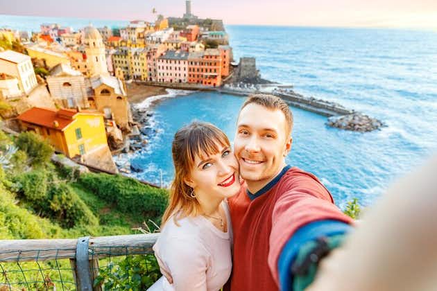 Excursión privada de día completo de Florencia a Cinque Terre en ferry o tren