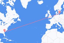 미국 사바나에서 출발해 덴마크 보른홀름으로(으)로 가는 항공편
